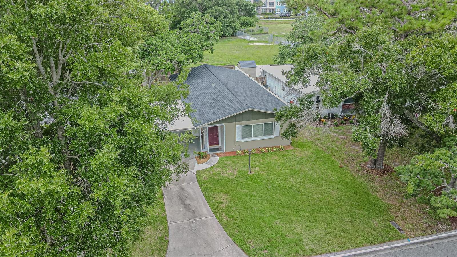 925 CEDARWOOD AVE — photo 3