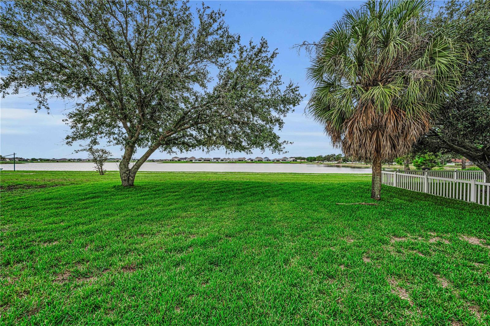 11217 LAUREL BROOK CT — photo 35