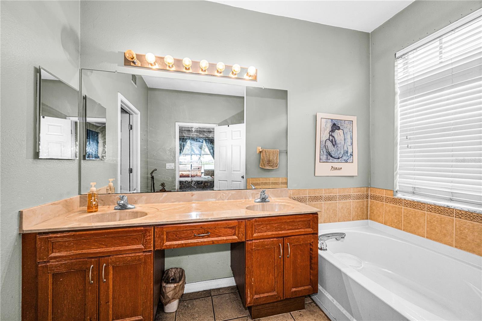 11217 LAUREL BROOK CT — photo 19