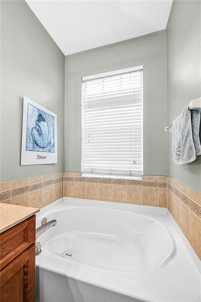 11217 LAUREL BROOK CT — photo 20