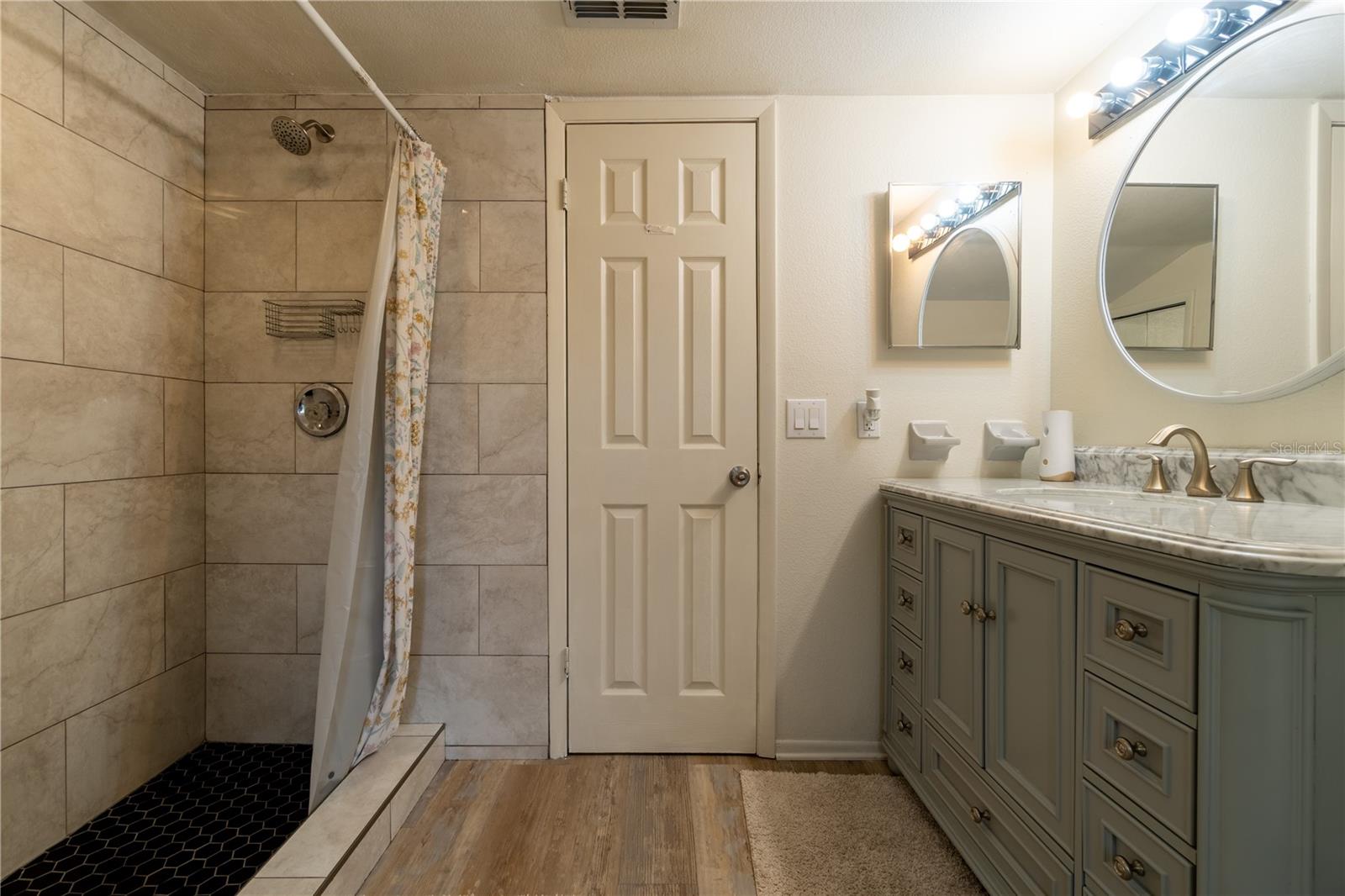 4003 BAYSIDE CT — photo 48