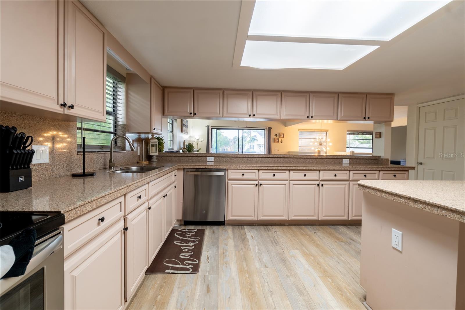4003 BAYSIDE CT — photo 24