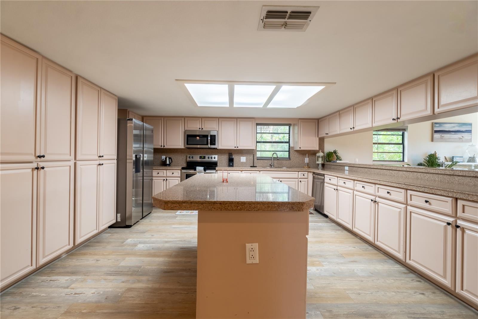 4003 BAYSIDE CT — photo 22