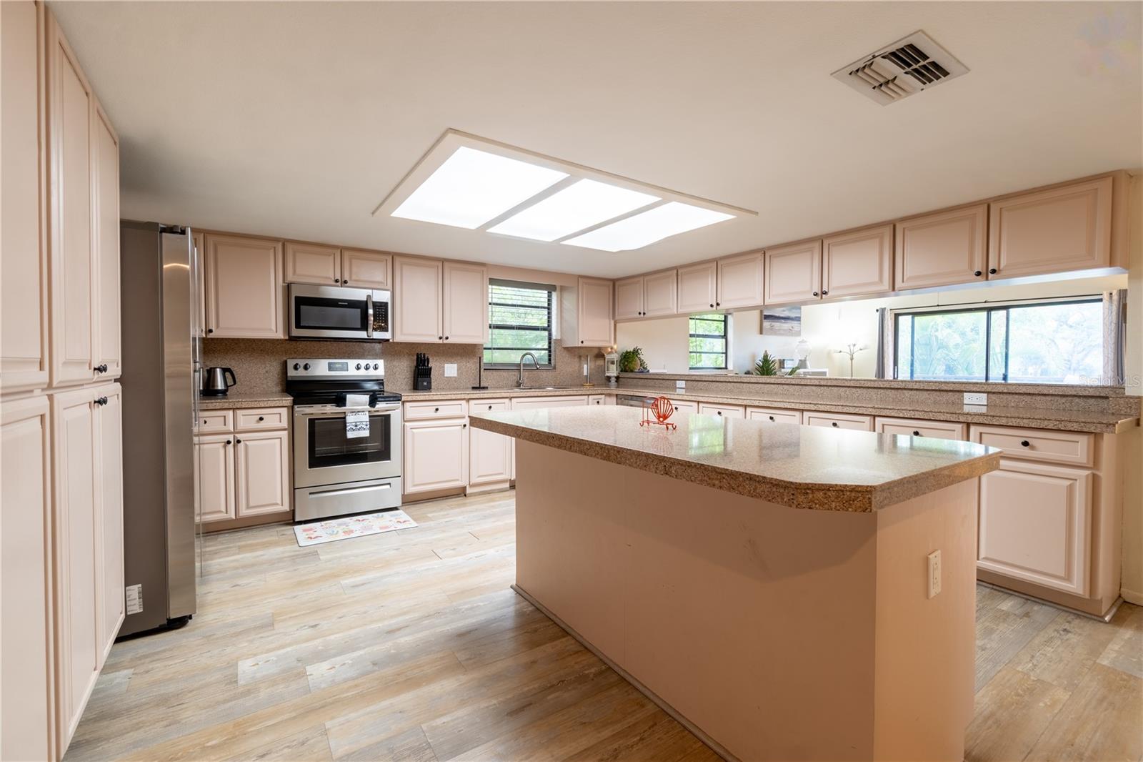 4003 BAYSIDE CT — photo 23