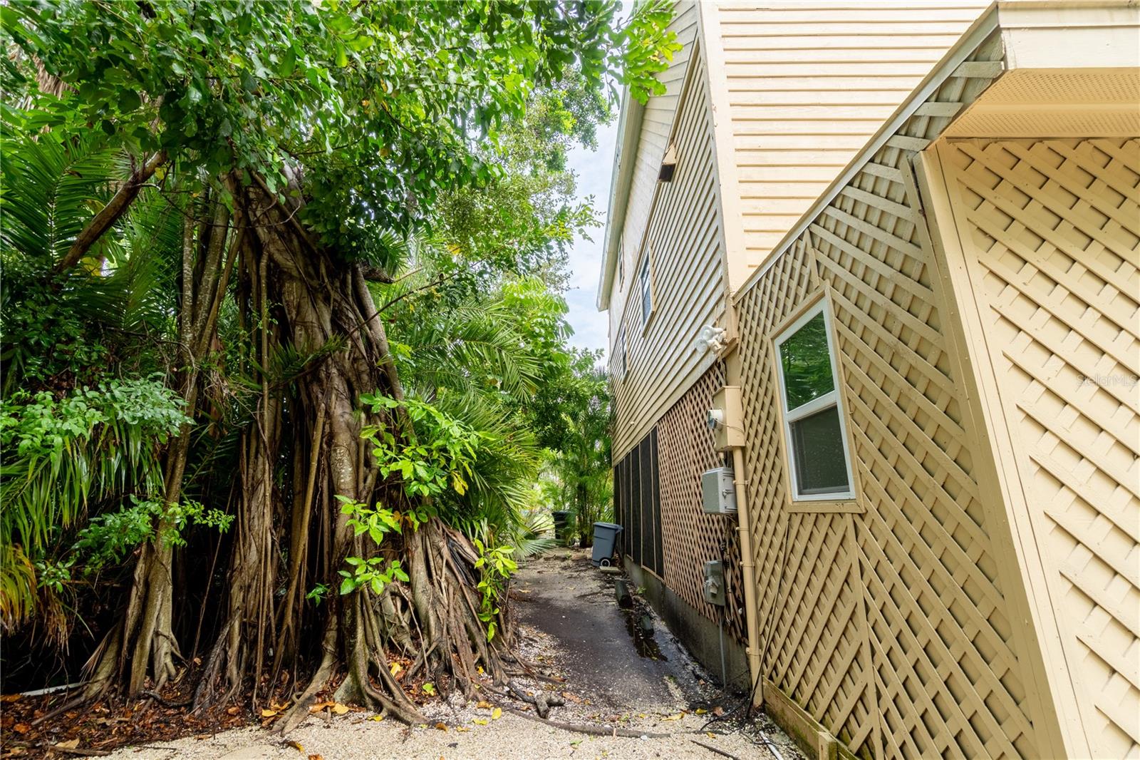 4003 BAYSIDE CT — photo 15