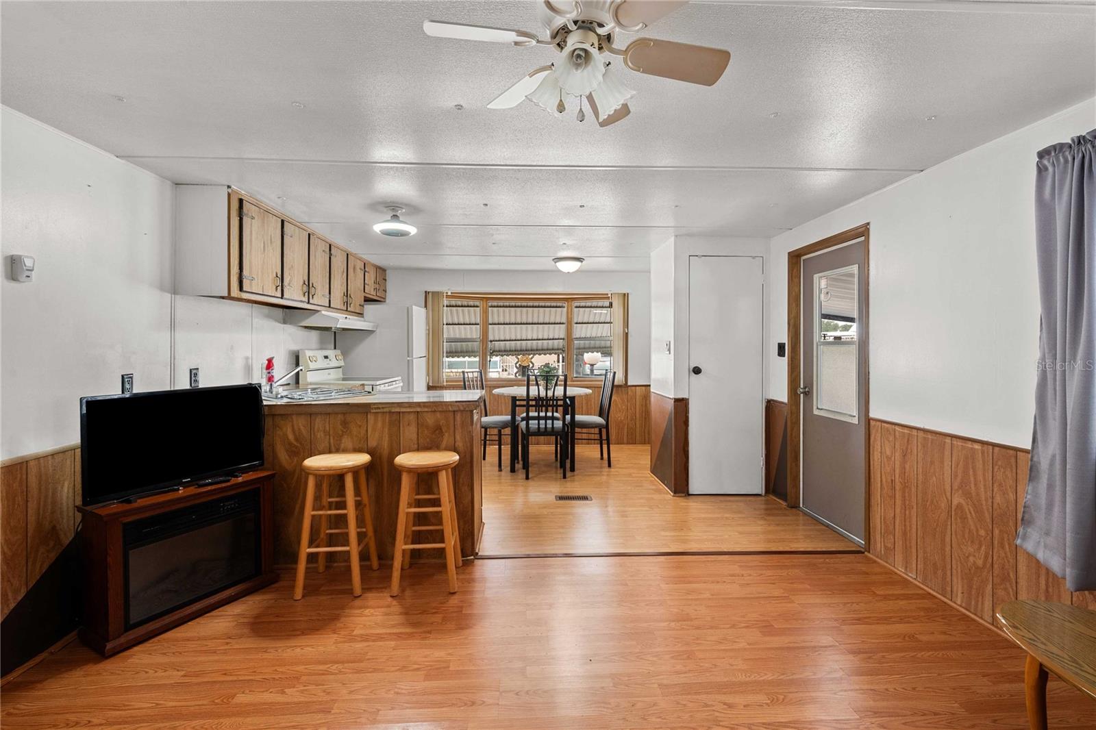 5318 ASTRID DR — photo 13