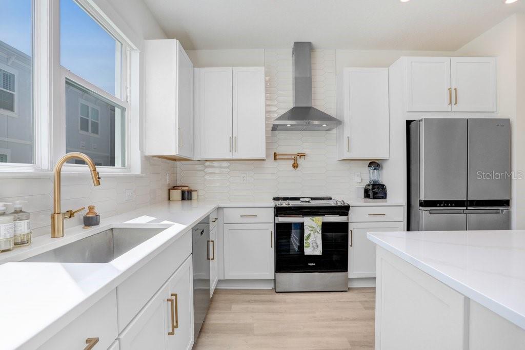 2506 W CLEVELAND ST #20 — photo 27