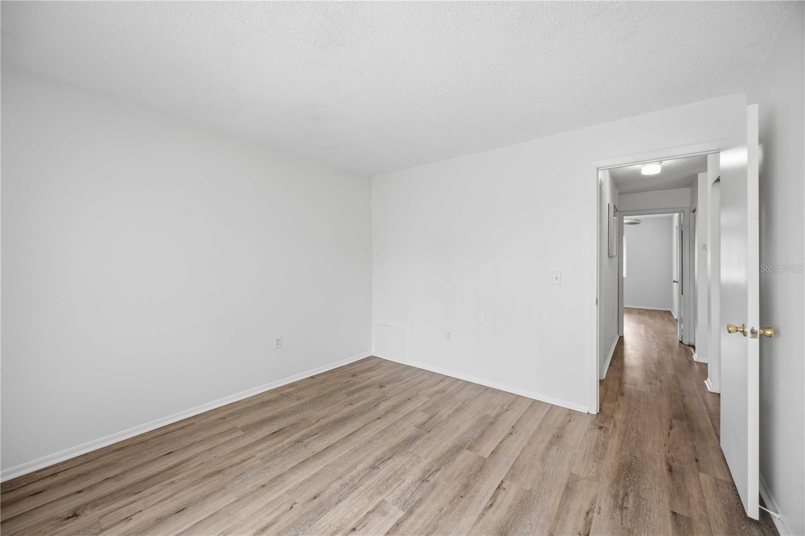 2752 HIDDEN LAKE BLVD #C — photo 16