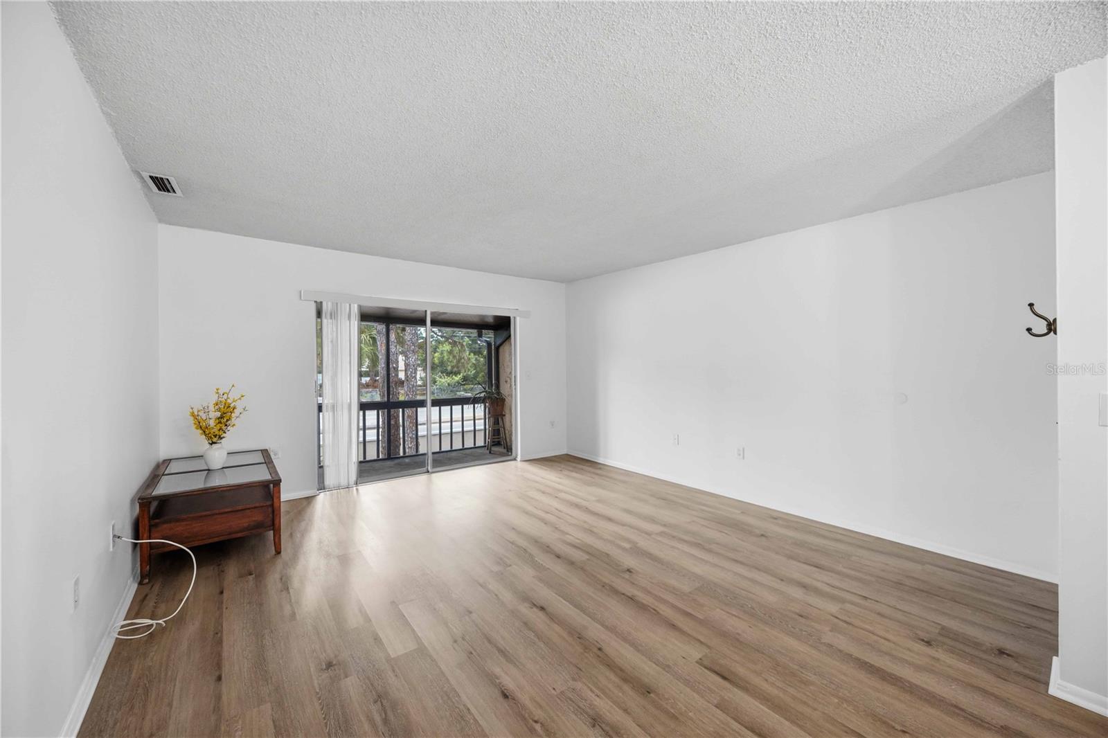 2752 HIDDEN LAKE BLVD #C — photo 6