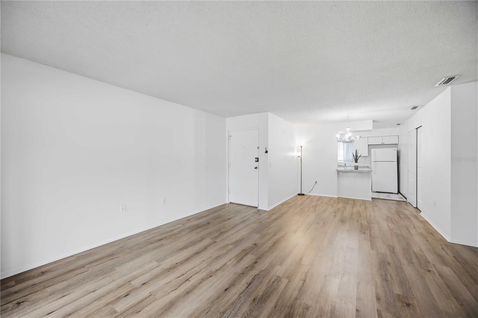 2752 HIDDEN LAKE BLVD #C — photo 7