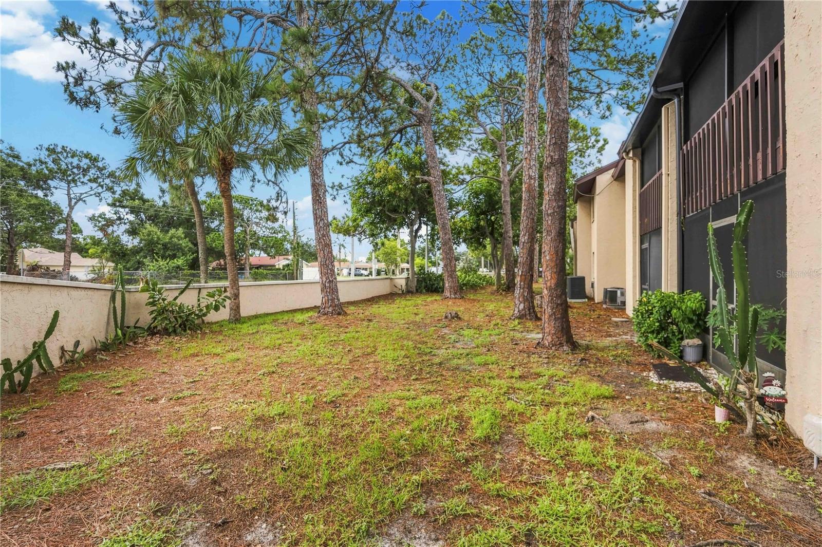 2752 HIDDEN LAKE BLVD #C — photo 27
