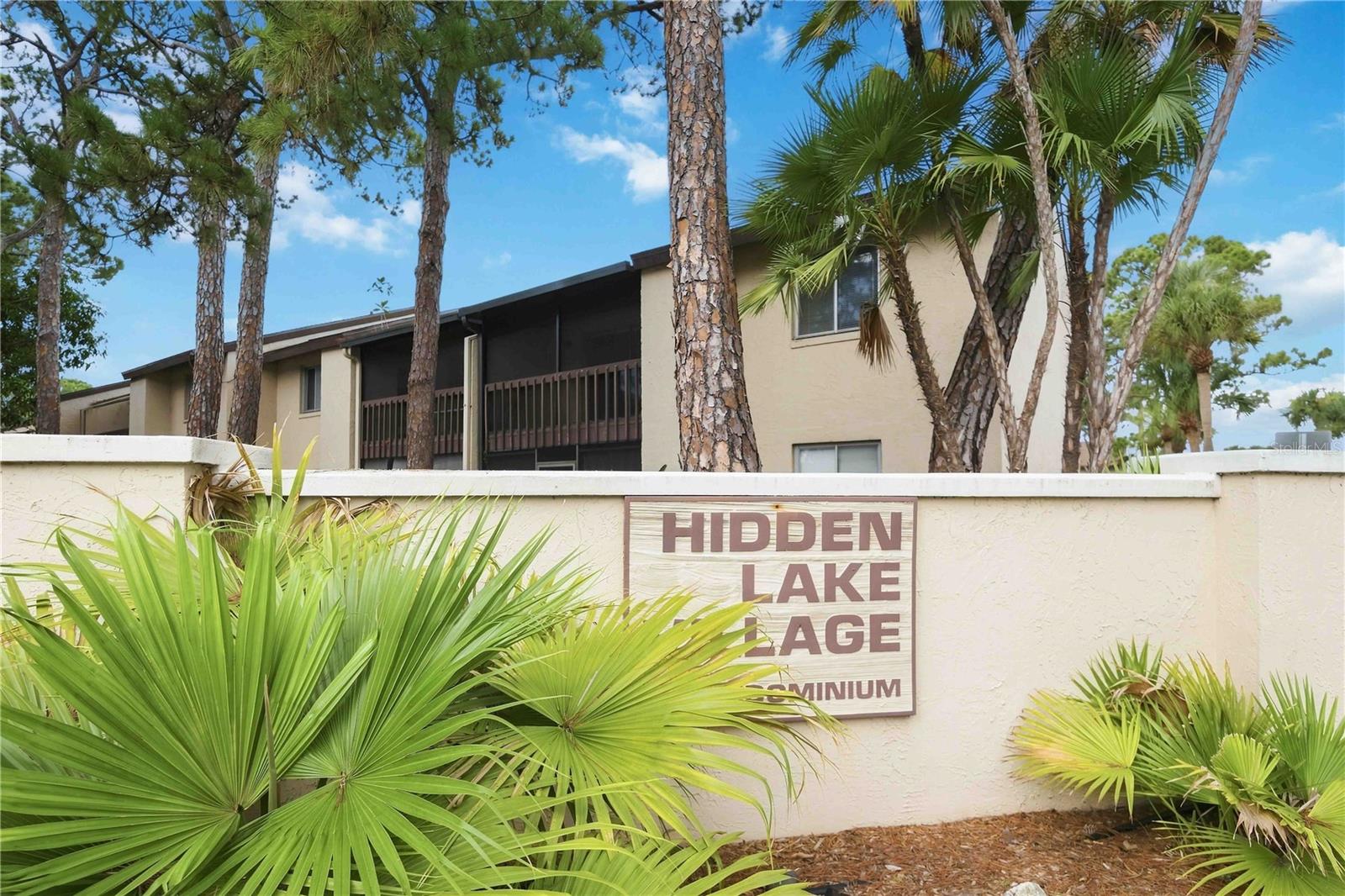2752 HIDDEN LAKE BLVD #C — photo 2
