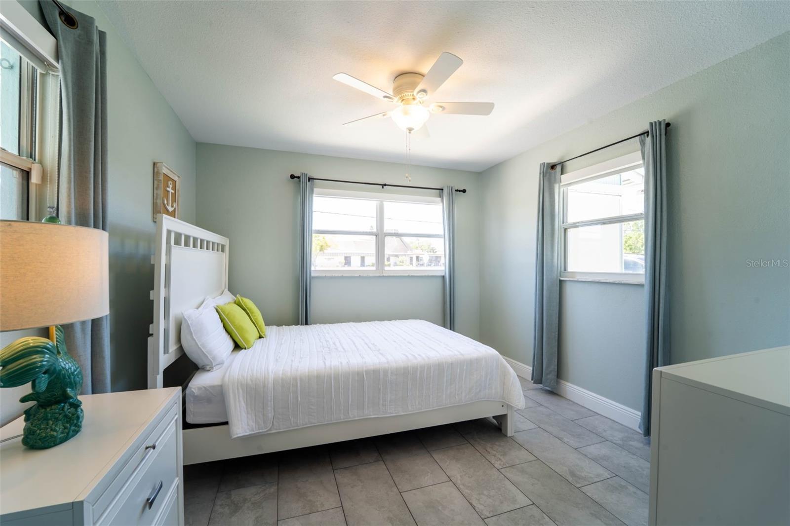 4825 FLORAMAR TER — photo 8