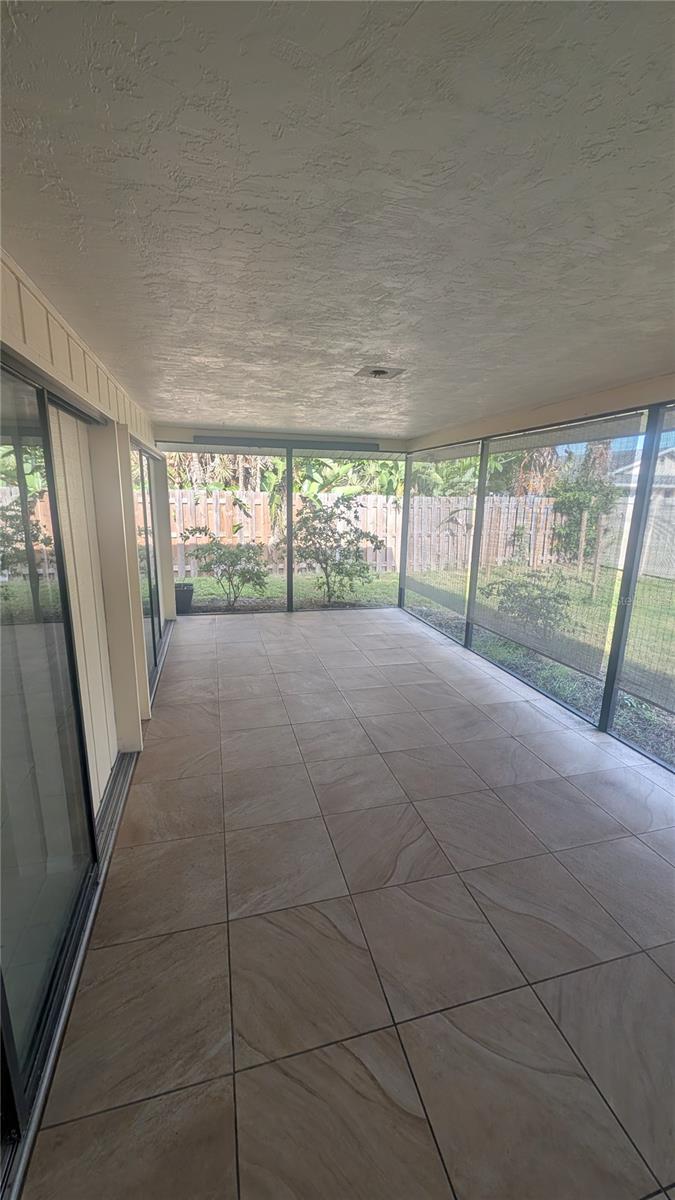 3720 PIN OAKS ST — photo 12