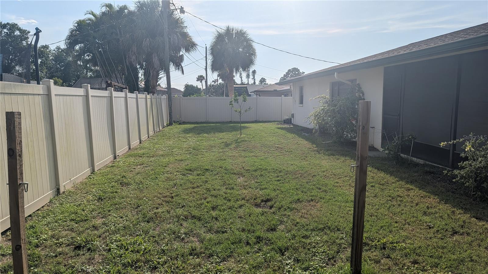 3720 PIN OAKS ST — photo 11