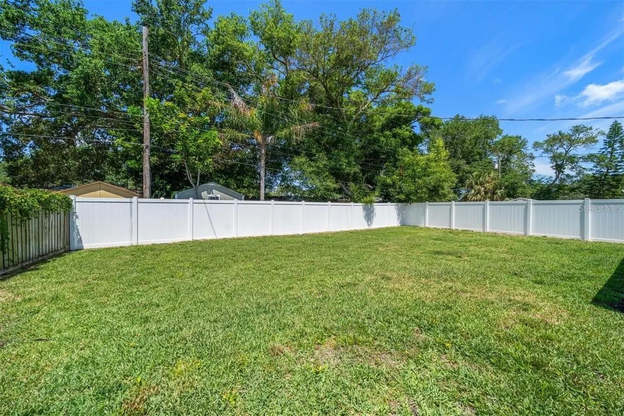 2132 ISABELLE ST — photo 11