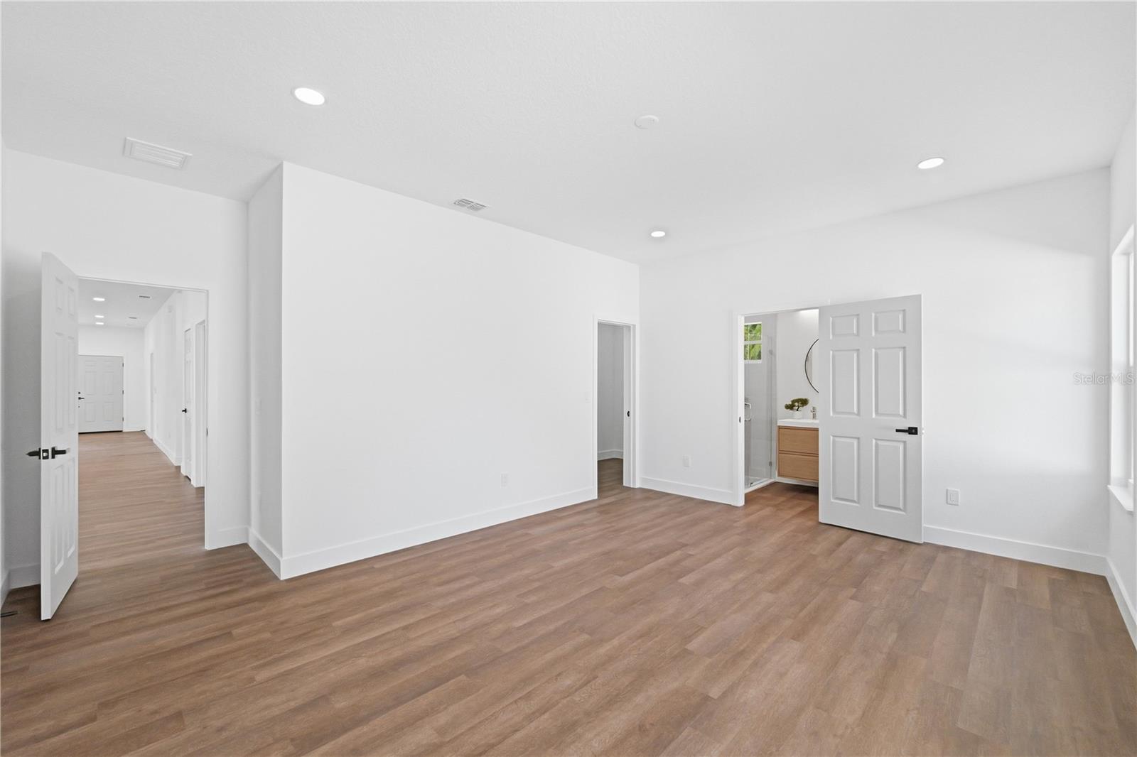 5111 68TH ST N — photo 11