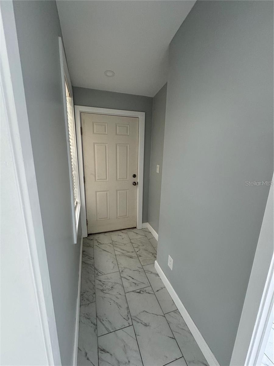 301 COLONIA LN W — photo 16