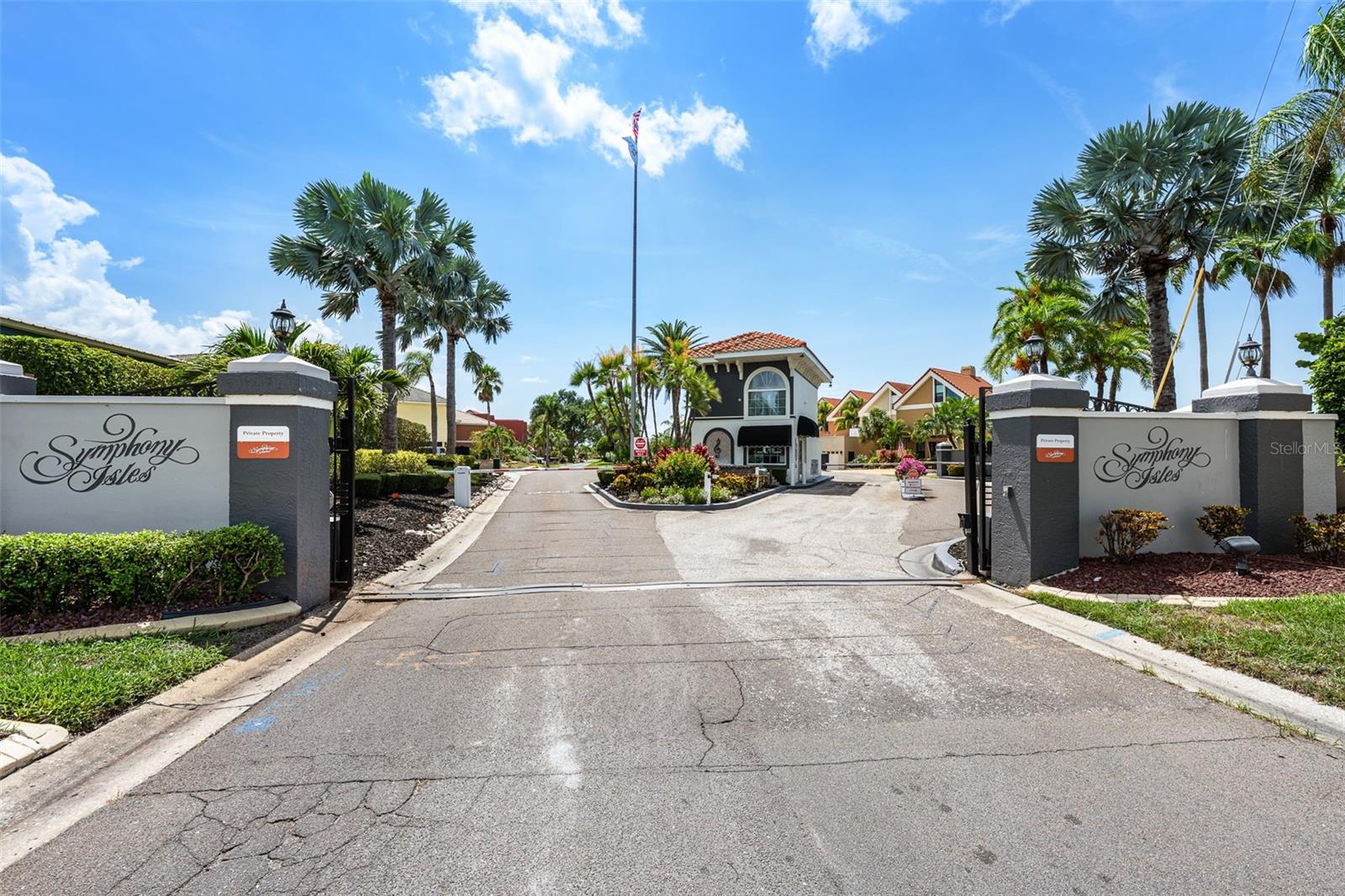 949 ALLEGRO LN — photo 98