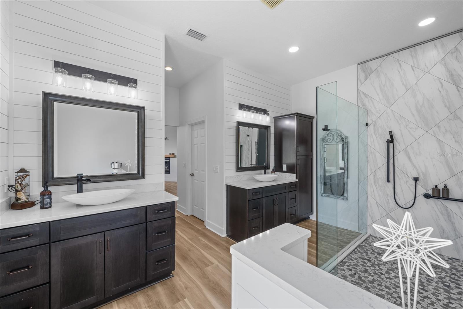 949 ALLEGRO LN — photo 89