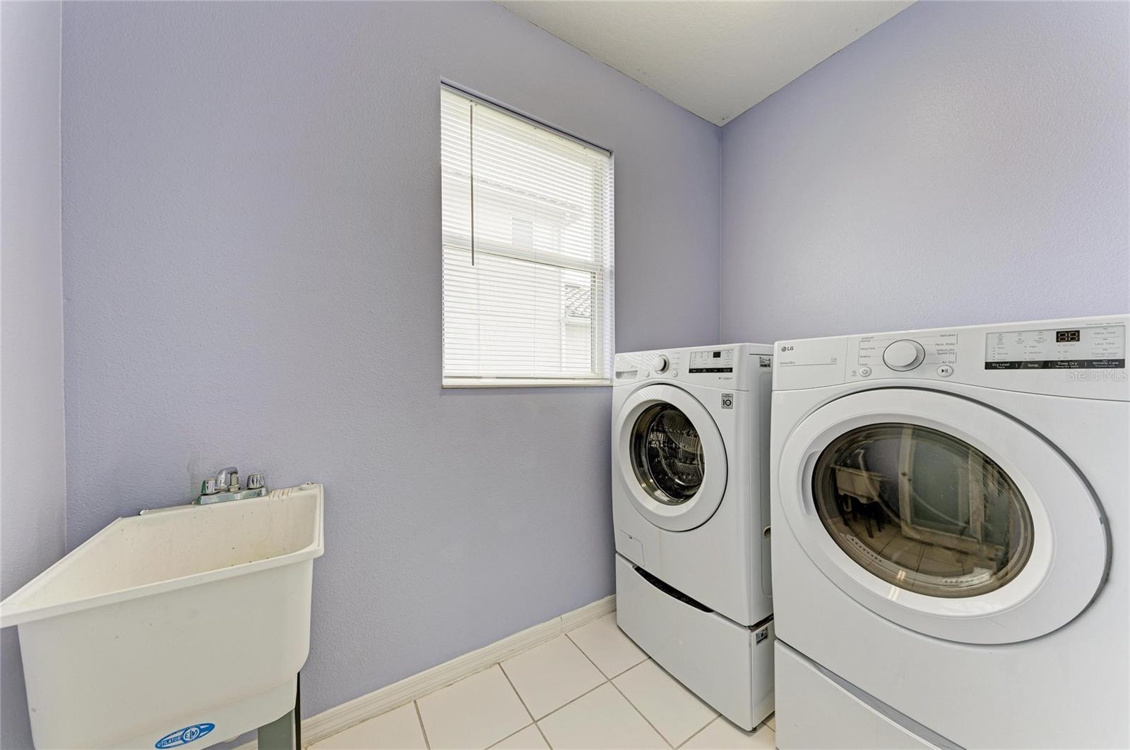1656 PINYON PINE DR — photo 38