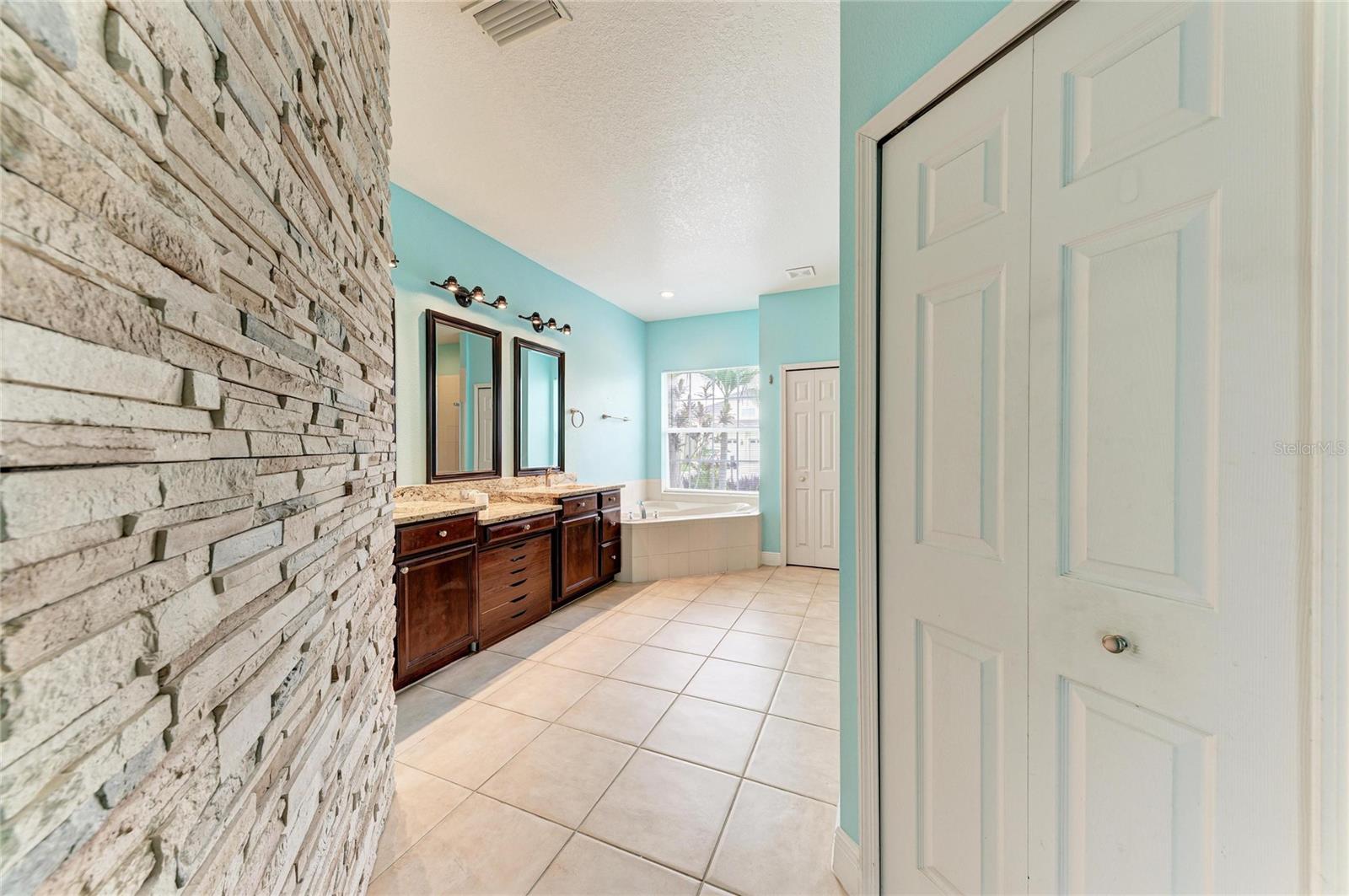1656 PINYON PINE DR — photo 22