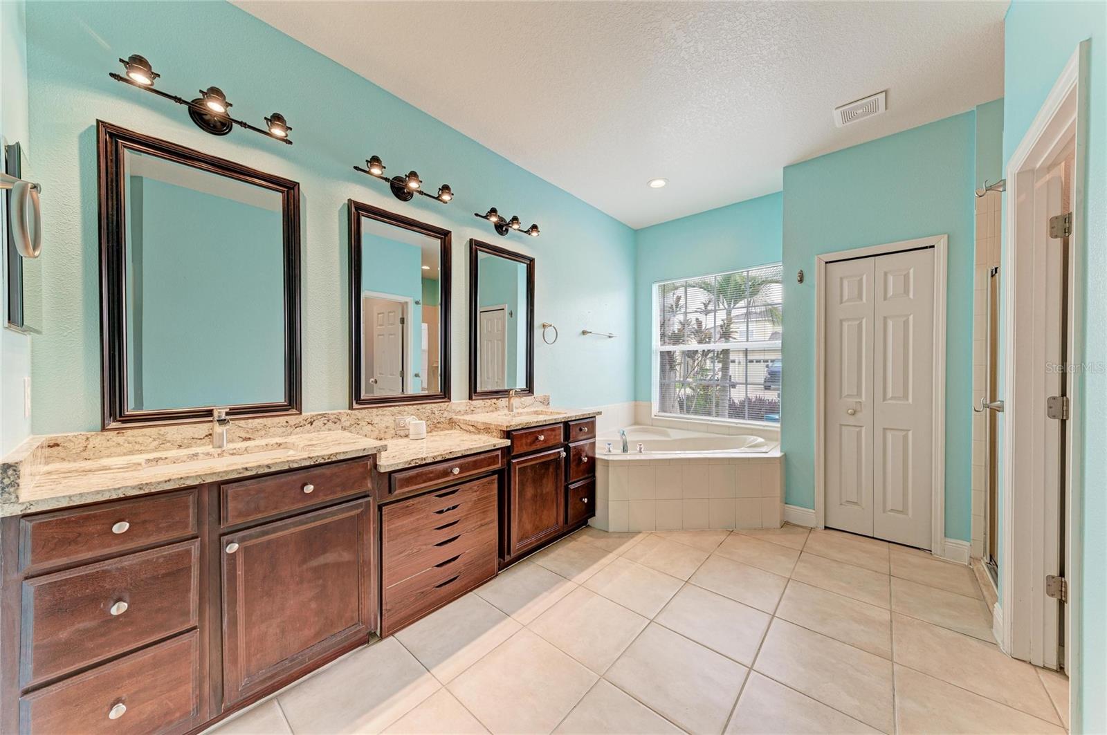 1656 PINYON PINE DR — photo 23