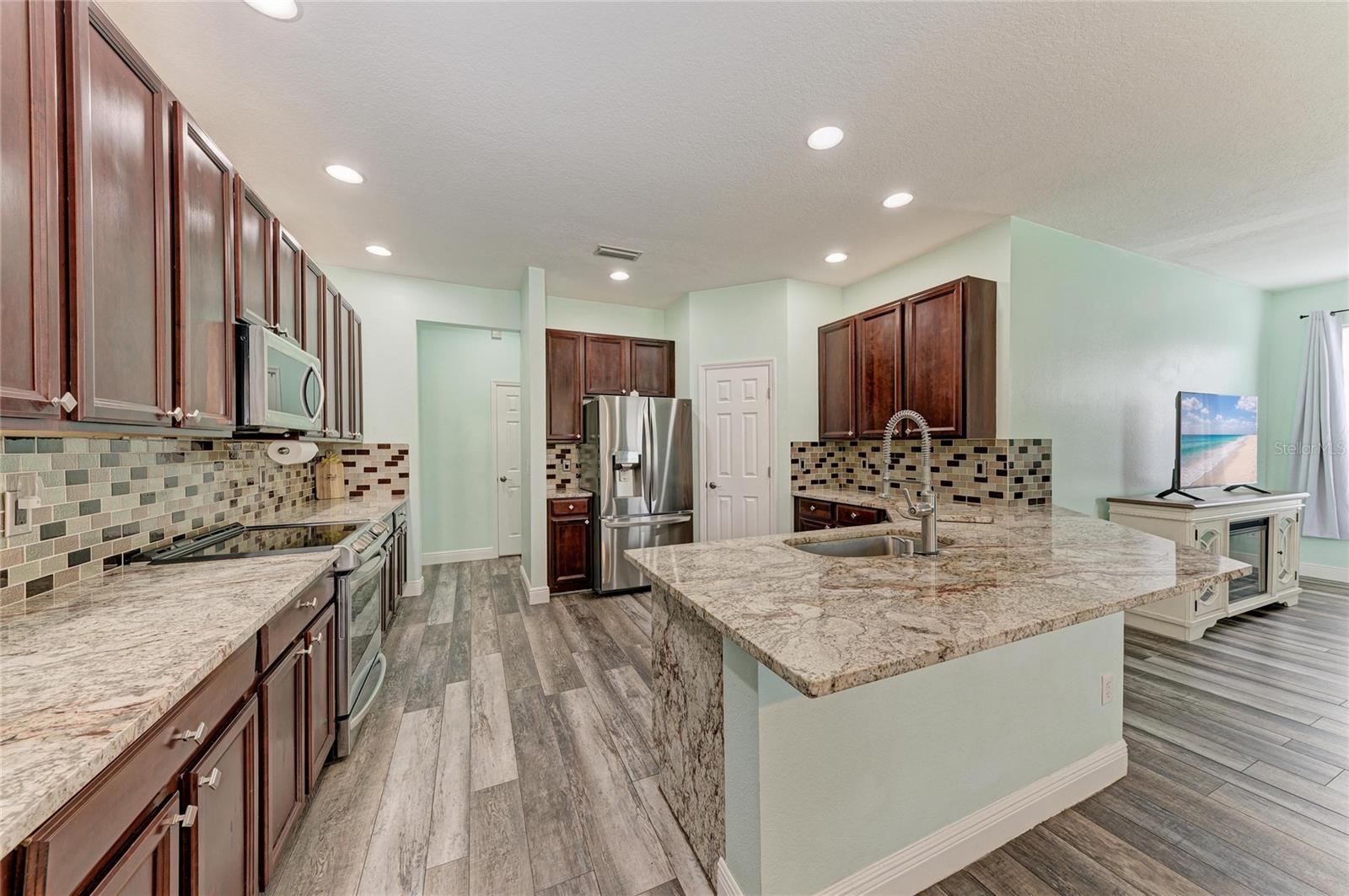 1656 PINYON PINE DR — photo 9