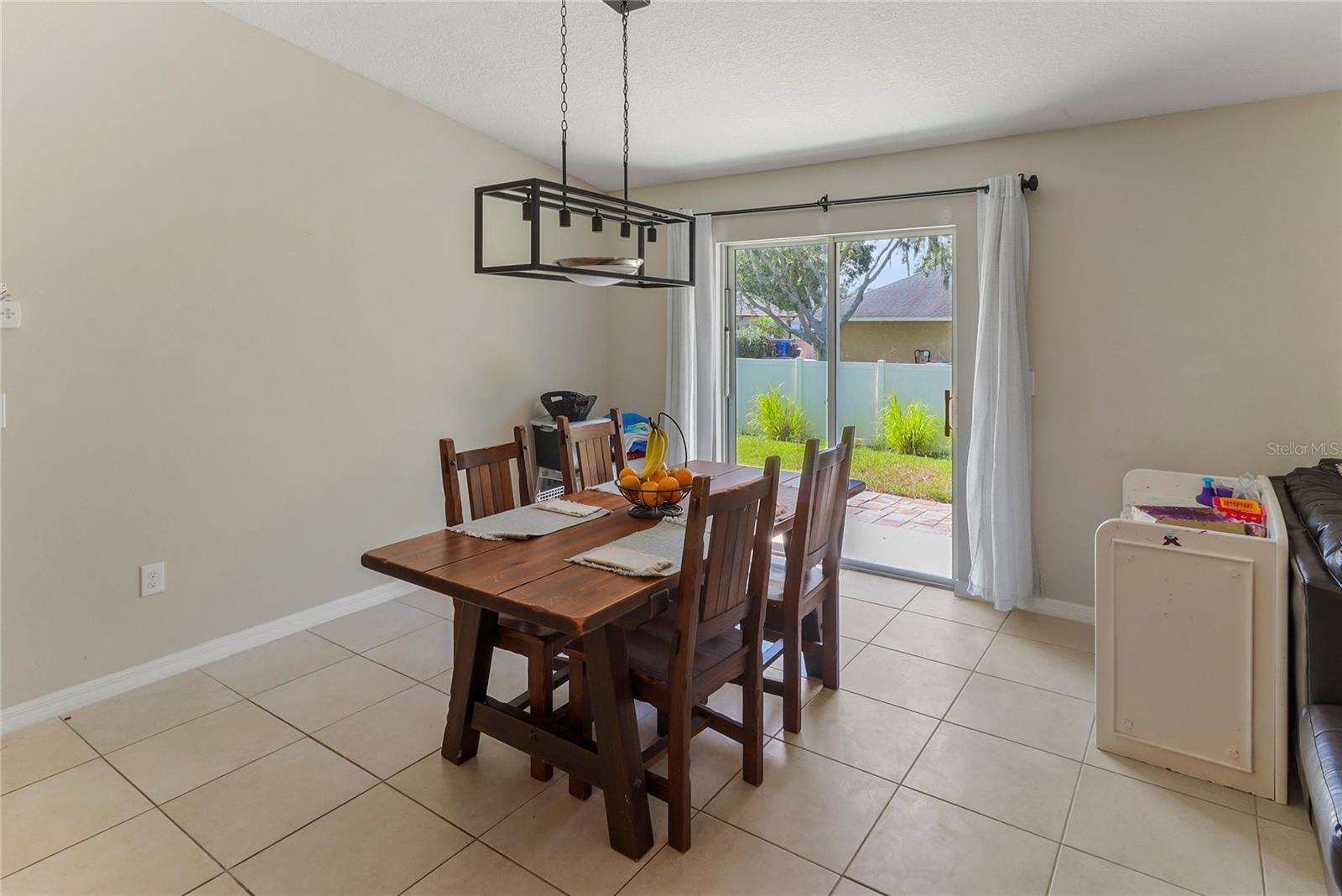 135 CASCADE BEND DR — photo 8