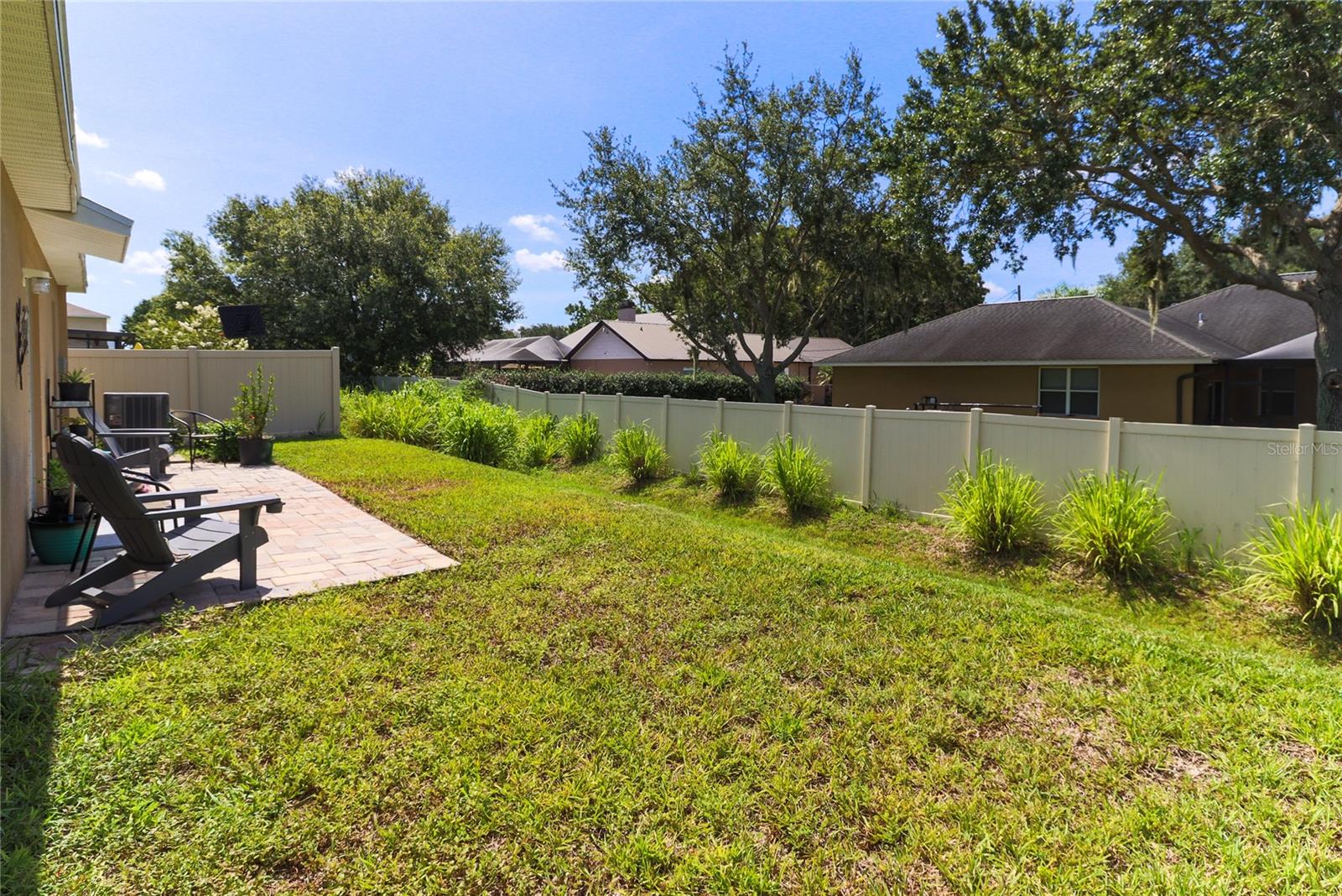 135 CASCADE BEND DR — photo 22