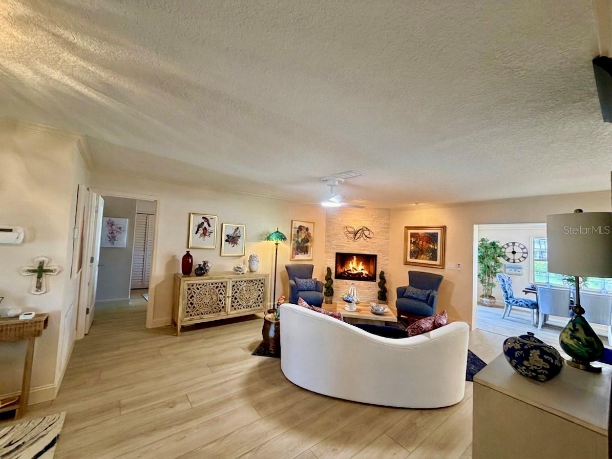 6512 KING PALM WAY — photo 8