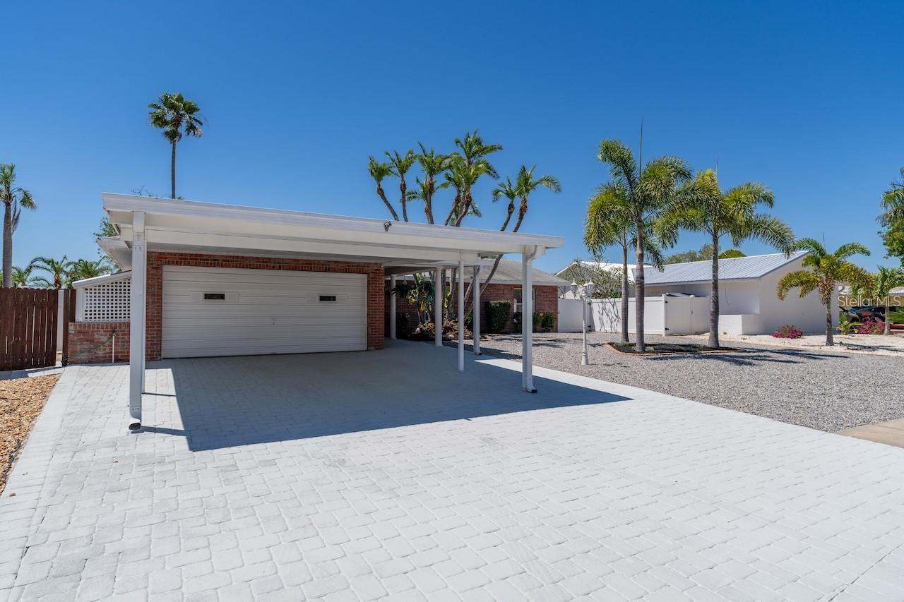 6512 KING PALM WAY — photo 2
