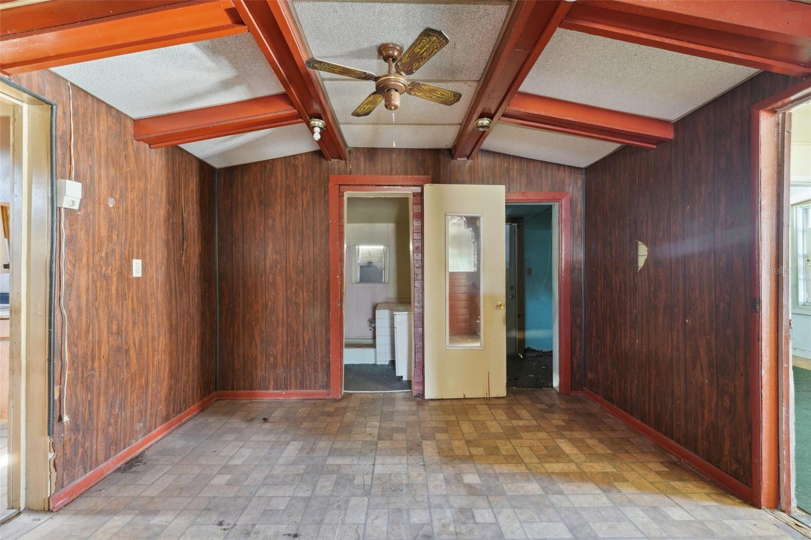 1002 W NASSAU ST — photo 10