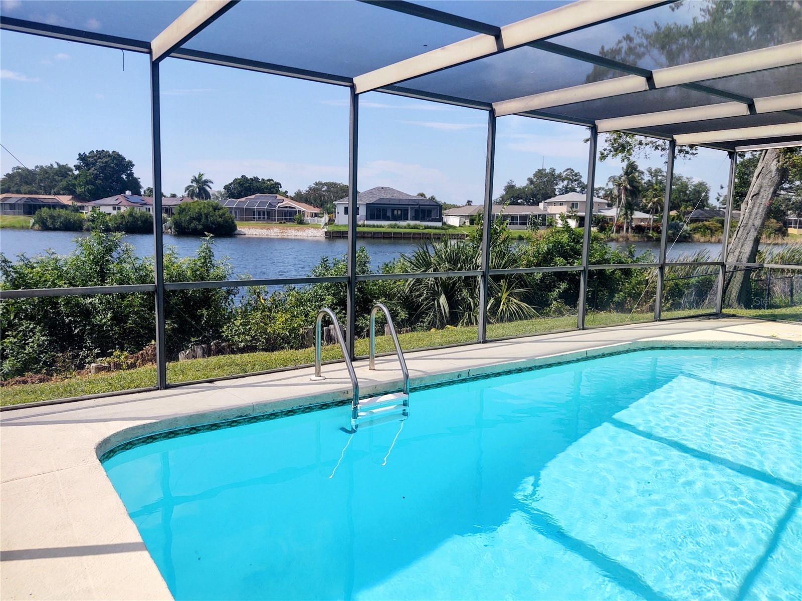 619 RIVIERA BAY DR NE — photo 4