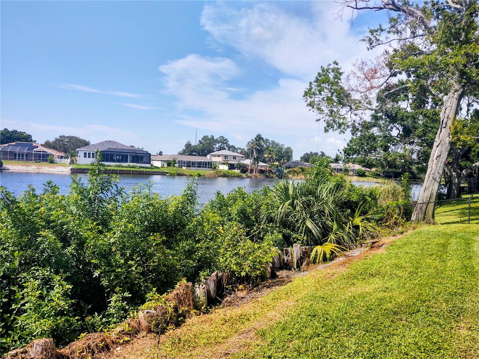 619 RIVIERA BAY DR NE — photo 19