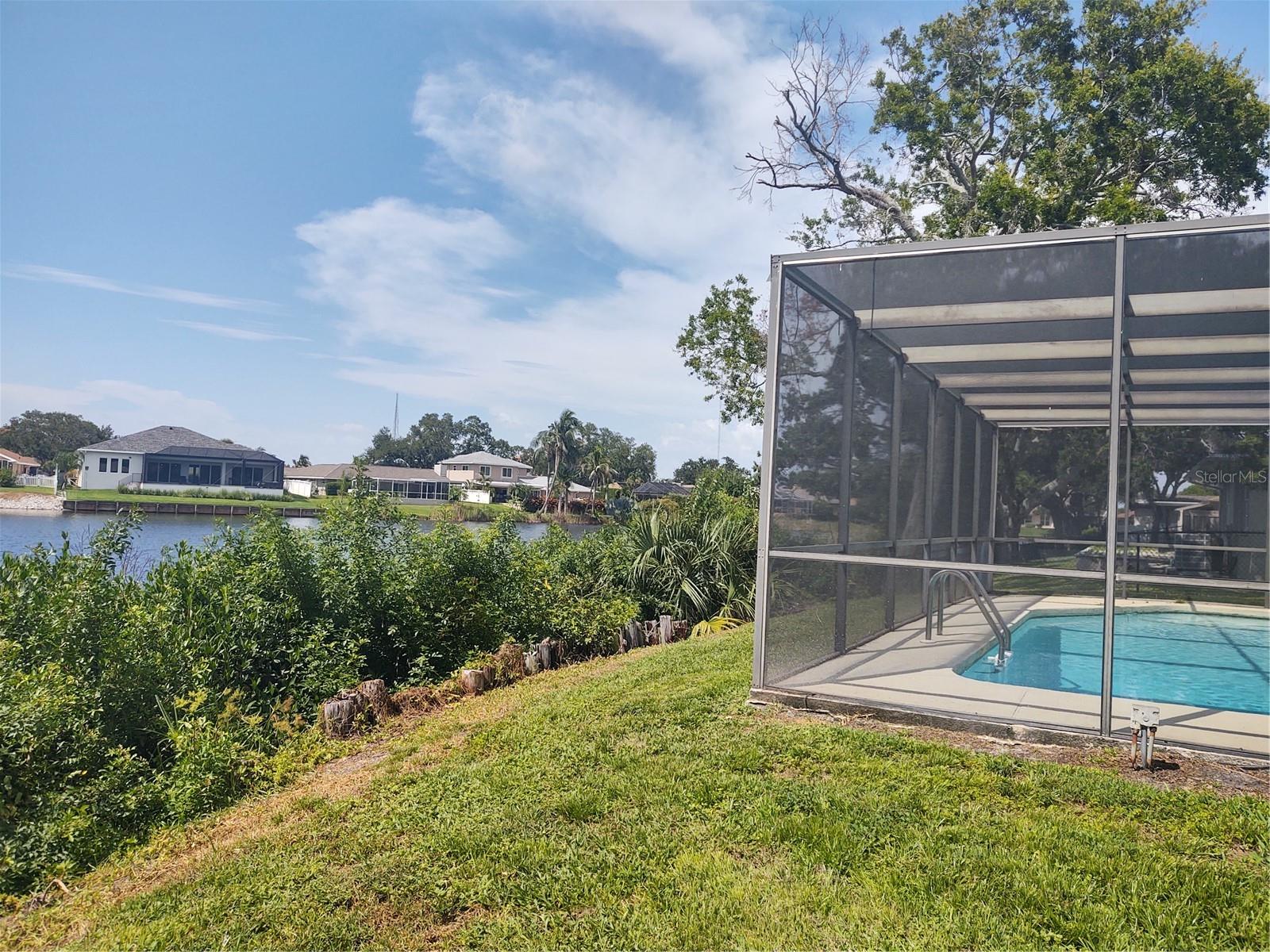 619 RIVIERA BAY DR NE — photo 18