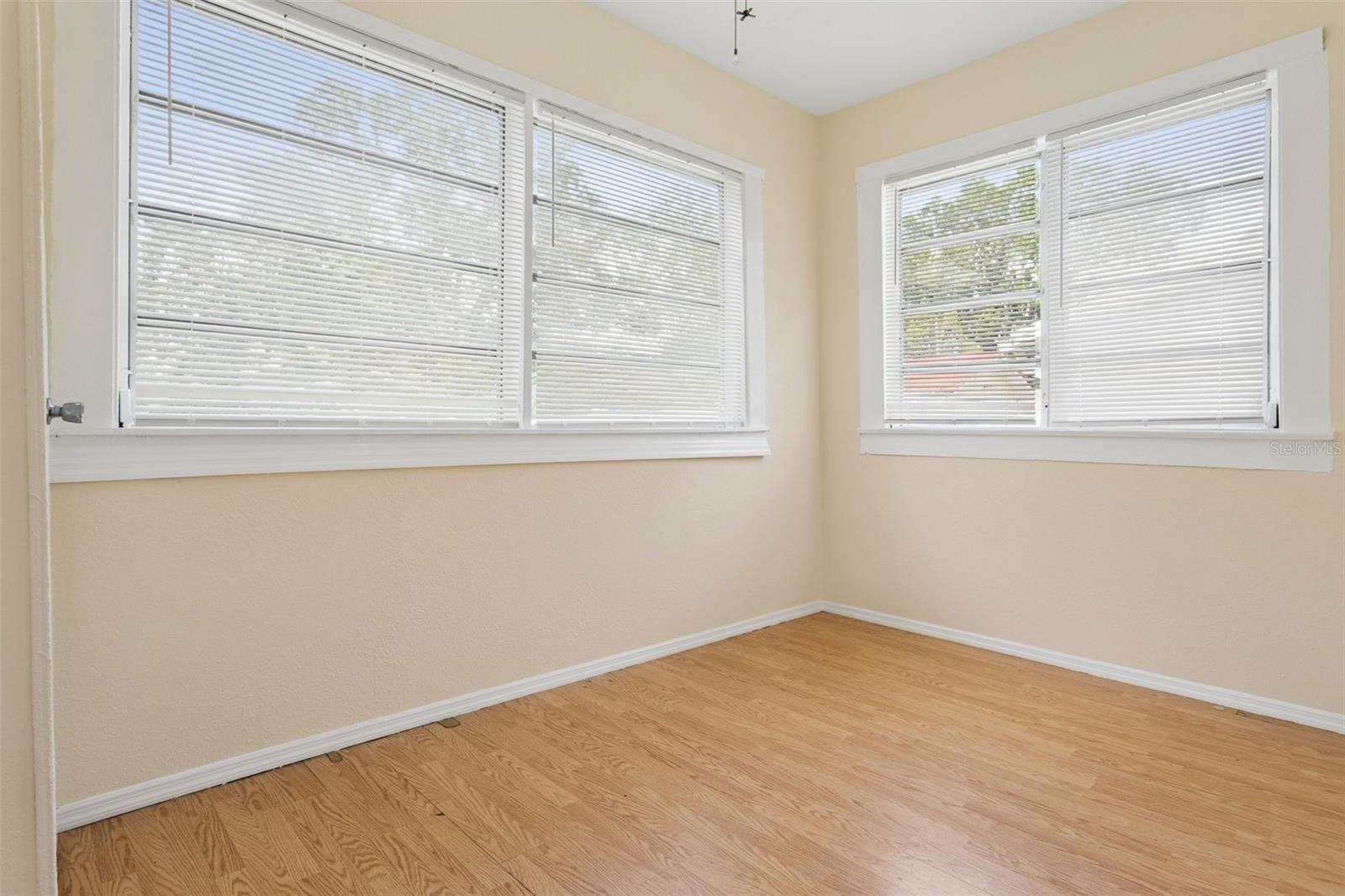 1017 E 23RD AVE — photo 20