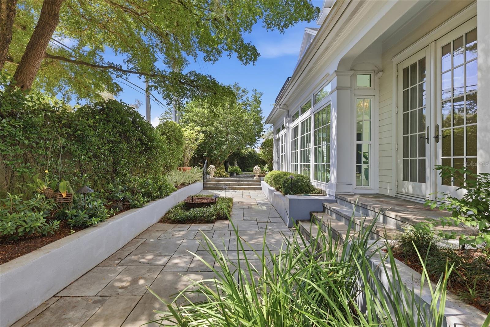 1798 LINCOLN PARK CIR — photo 49