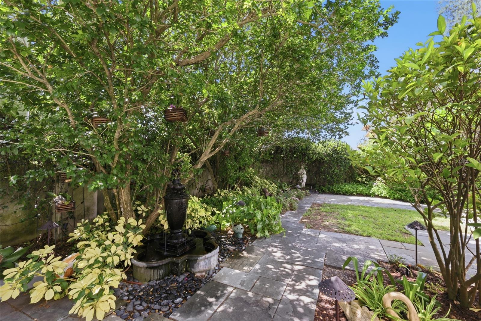 1798 LINCOLN PARK CIR — photo 53