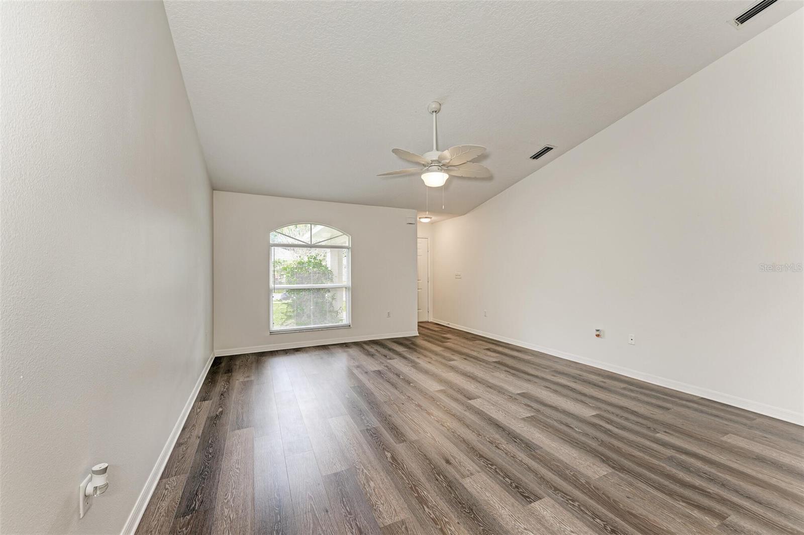 2046 OLD TREVOR WAY — photo 6