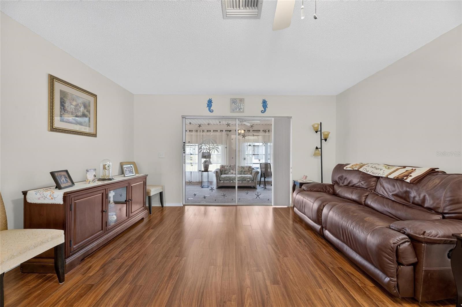 907 BLUEWATER DR — photo 20