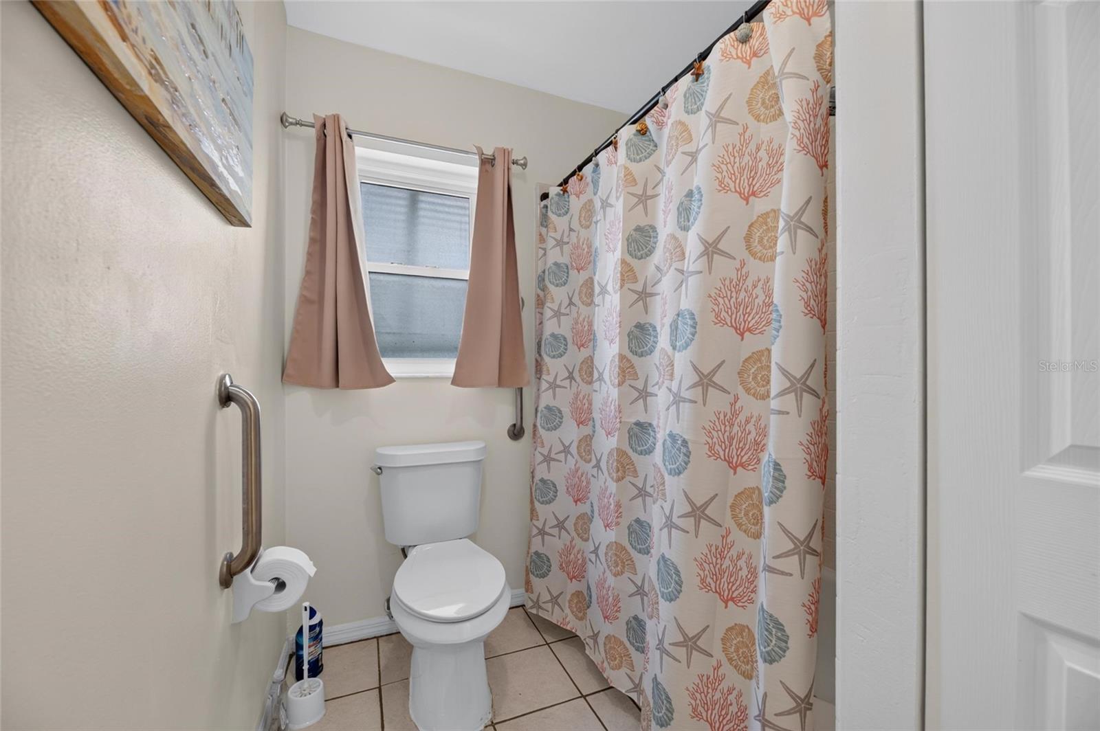 907 BLUEWATER DR — photo 23