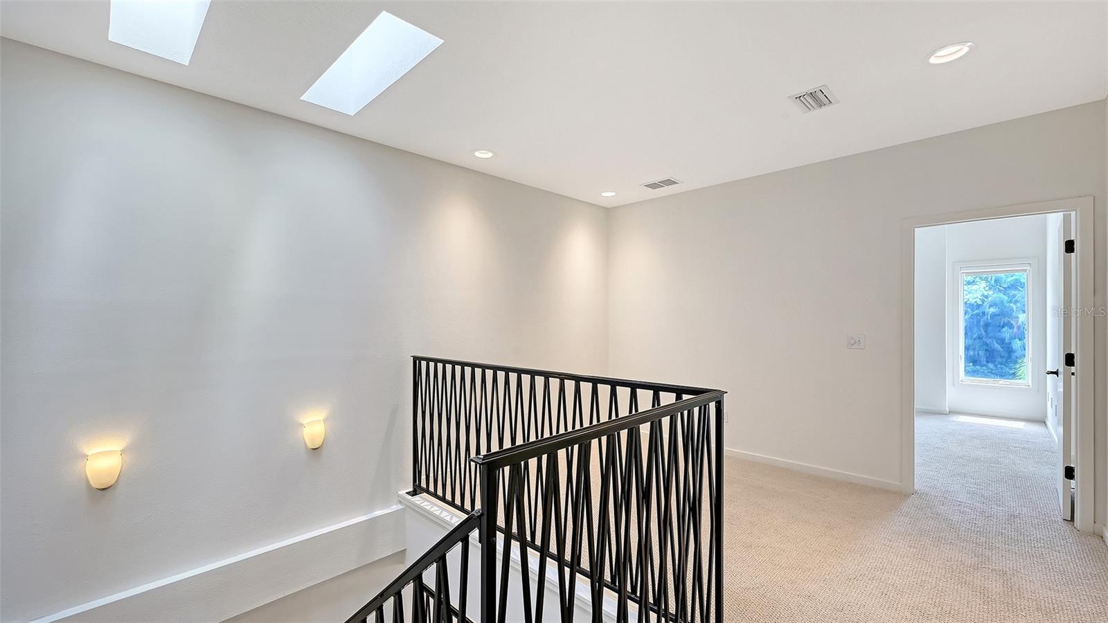 1685 LAUREL ST #3 — photo 16
