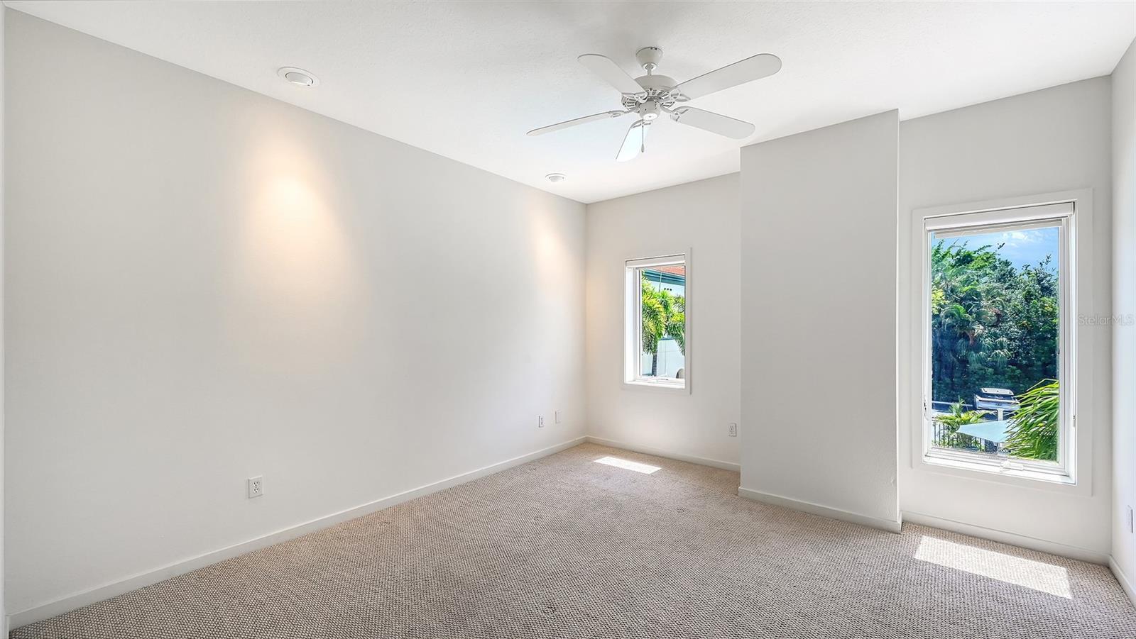 1685 LAUREL ST #3 — photo 18