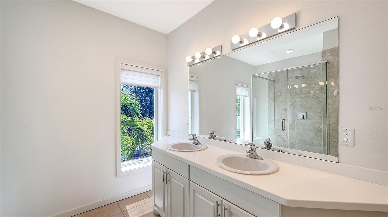 1685 LAUREL ST #3 — photo 21
