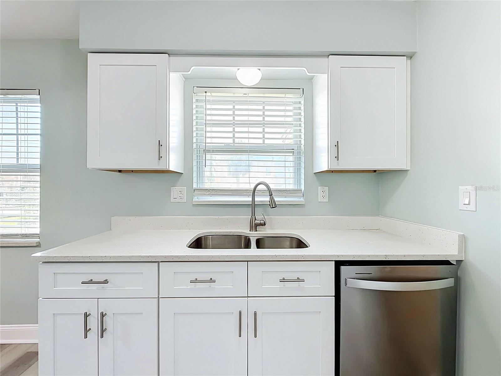 105 JUDY LEE DR — photo 15