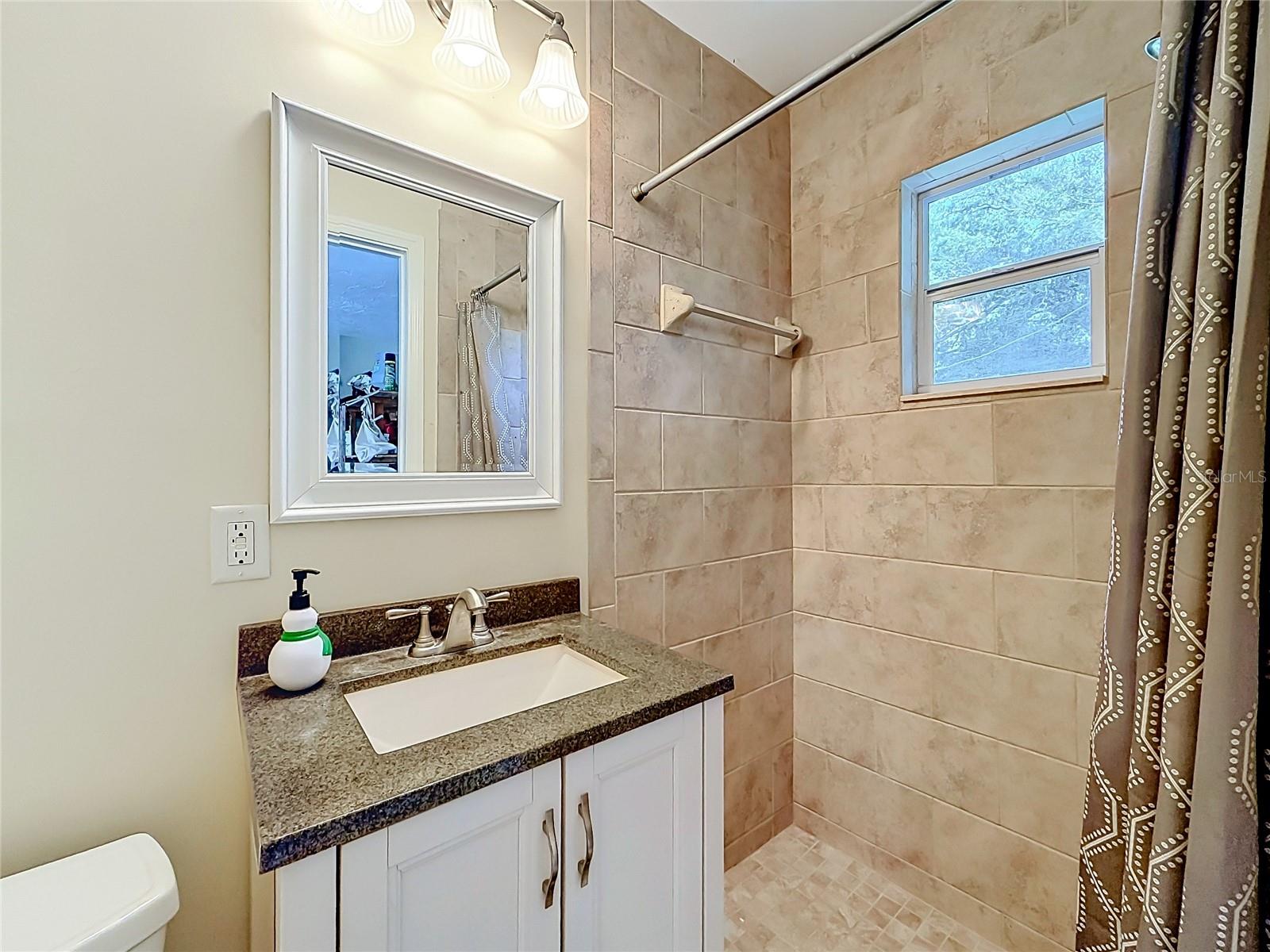105 JUDY LEE DR — photo 26