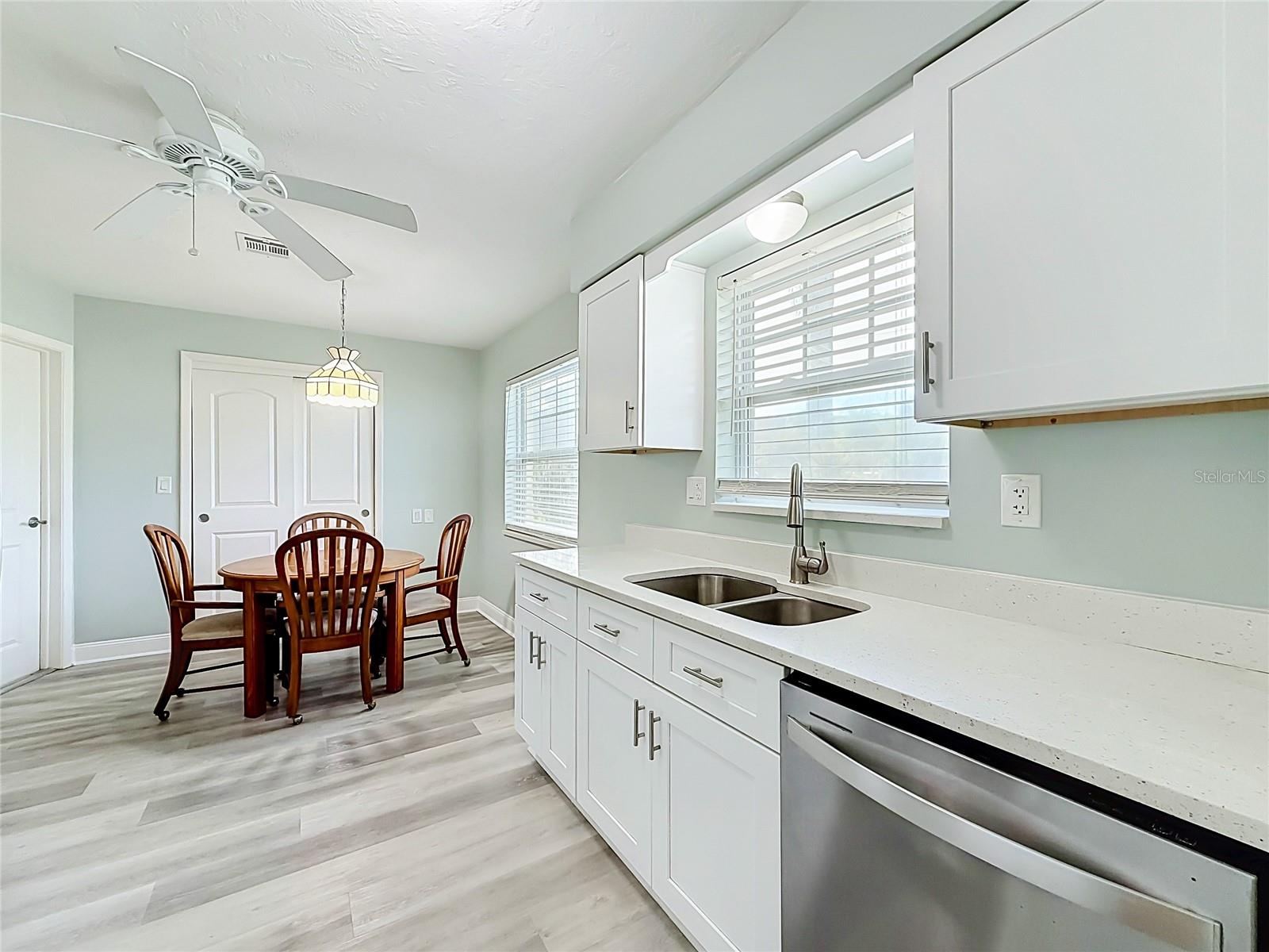 105 JUDY LEE DR — photo 17