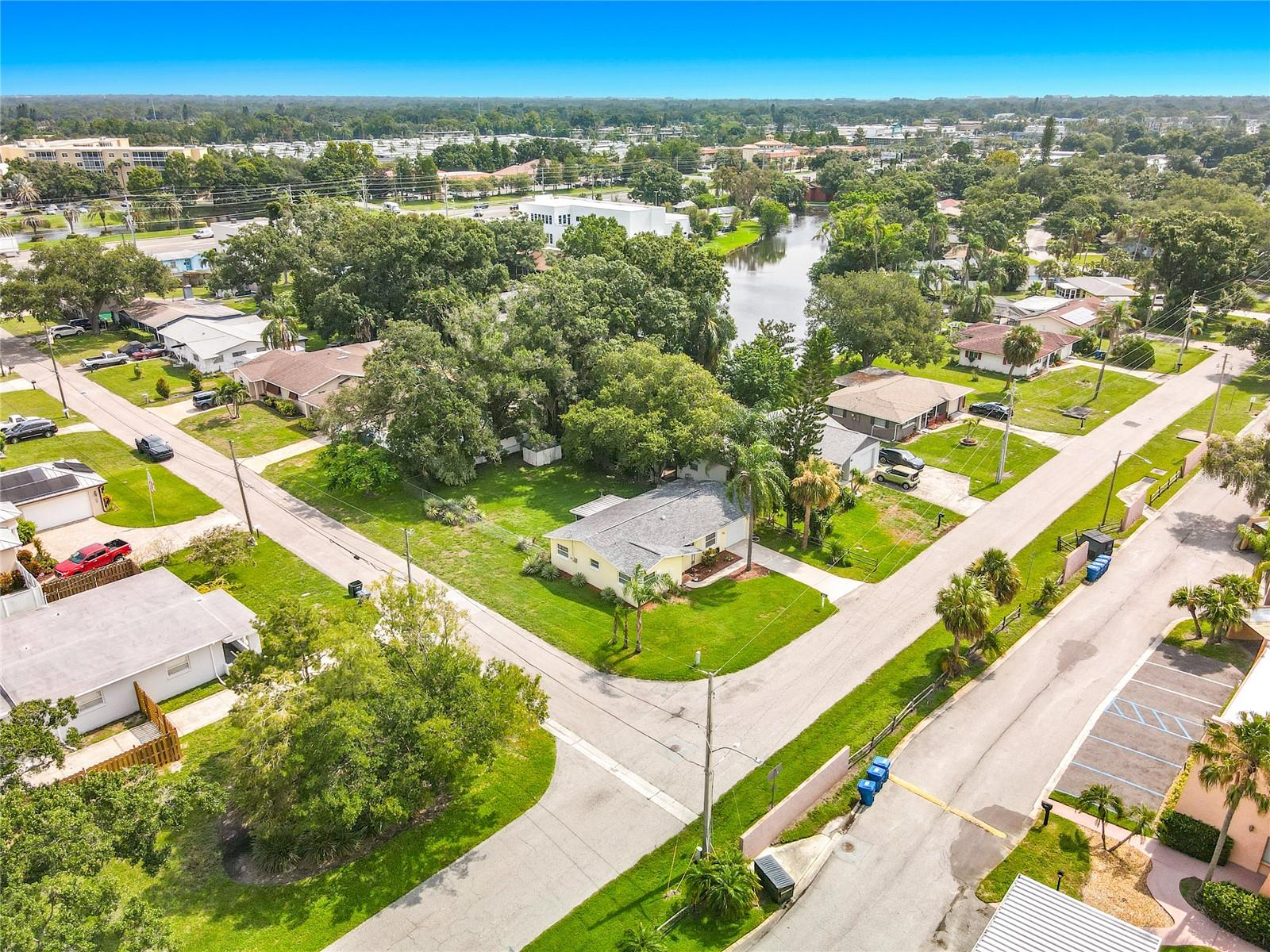 105 JUDY LEE DR — photo 41