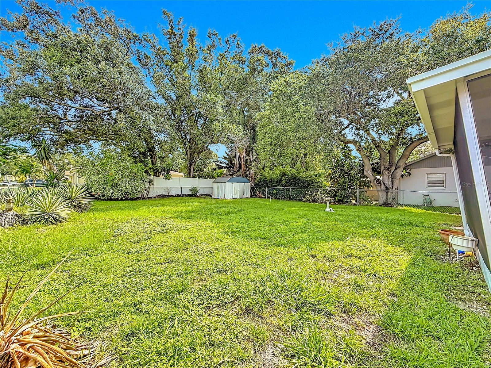 105 JUDY LEE DR — photo 31